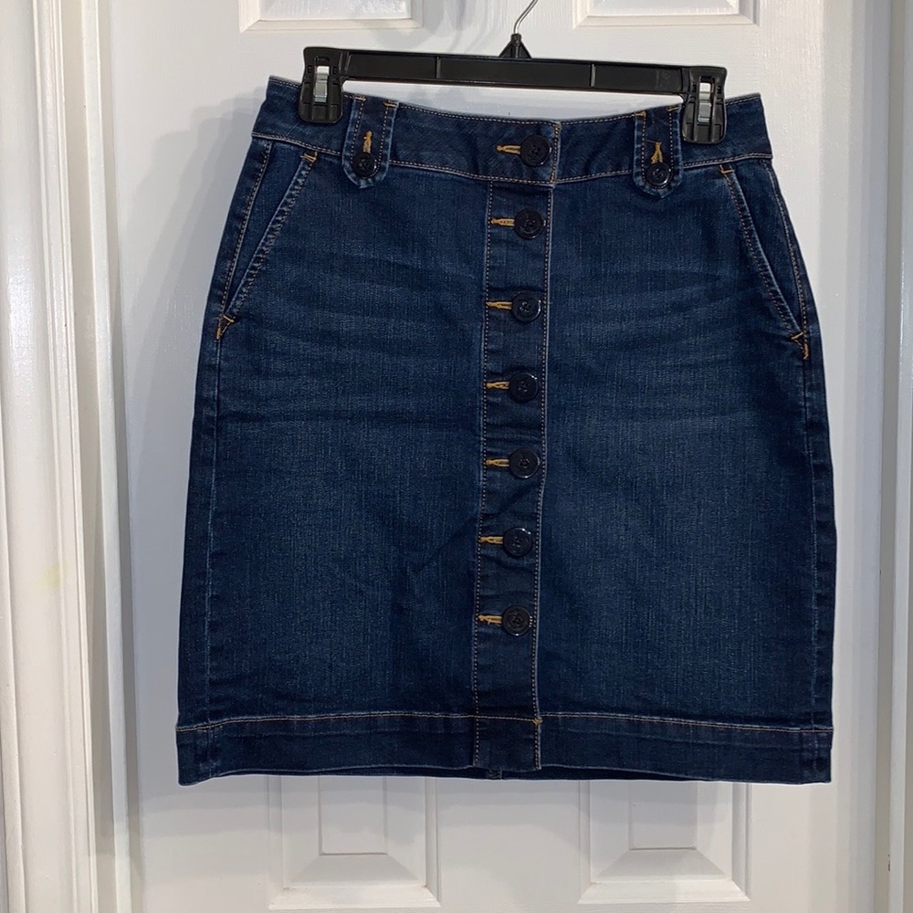 Talbots petites blue Jean denim skirt with nautical anchor buttons size 2P